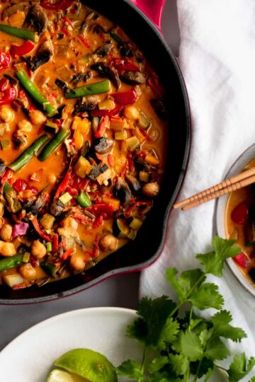 red chickpea curry with green beans and cilantro.