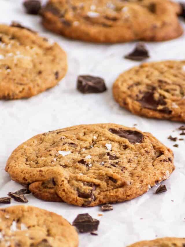 Easy vegan chocolate chip cookies