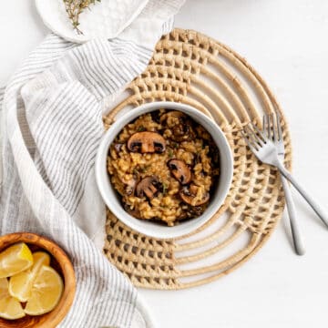 risotto topped with sautéed mushrooms